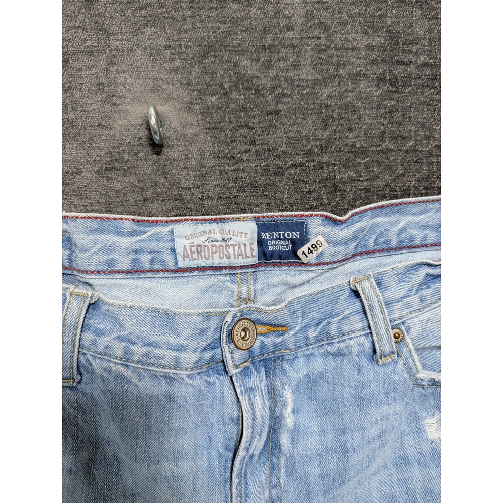 Aeropostale Benton Original Bootcut Jeans Mens 35x27 Light Wash Distressed Blue - Picture 8 of 9